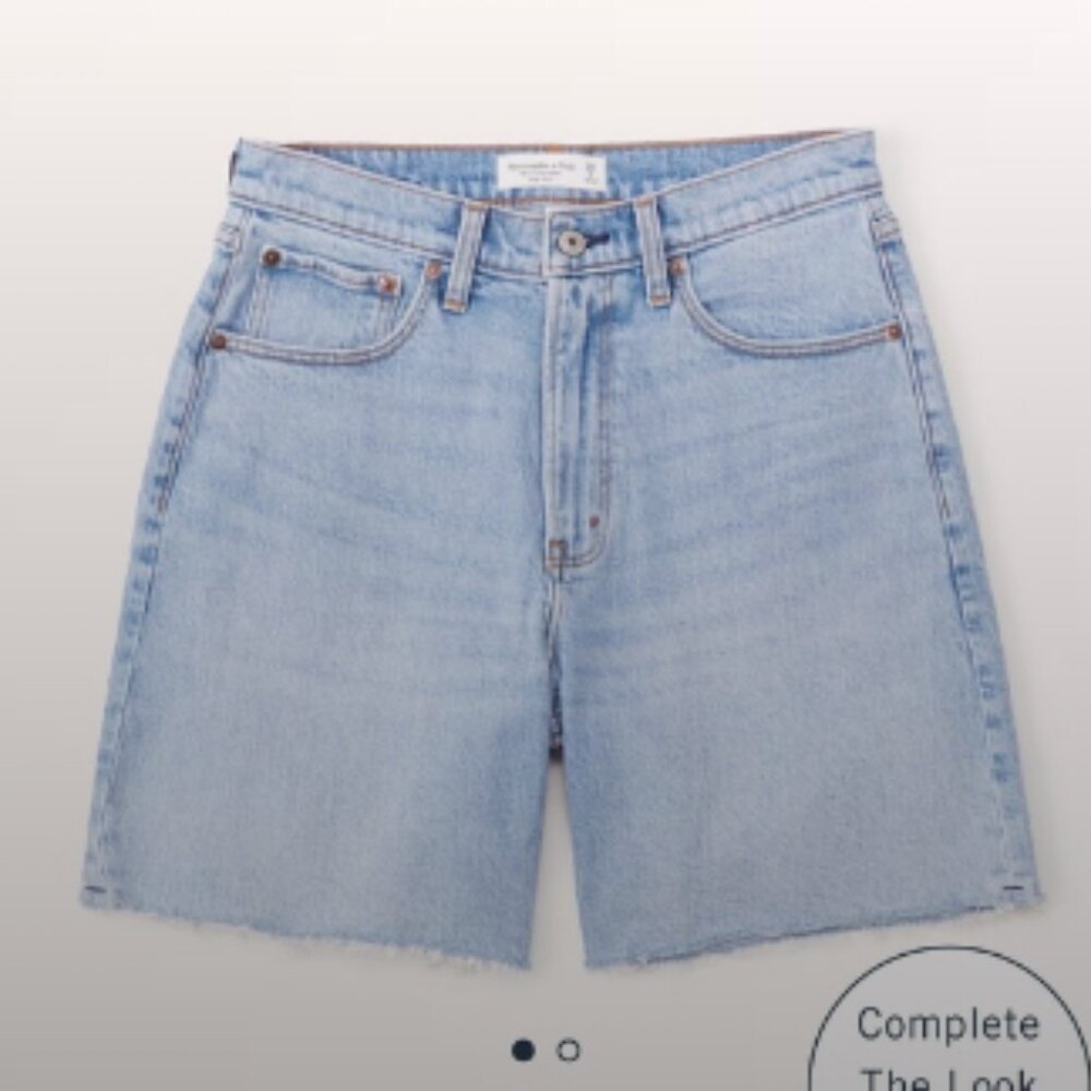 NWOT Abercrombie and Fitch Curve Love High Rise Dad Short